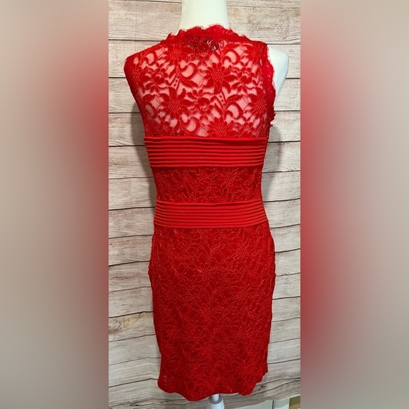 NEW- Candalite Red Lace Sheath Dress Size Medium - Picture 4 of 5
